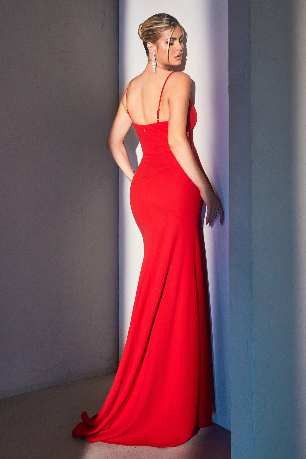 Fitted Sexy Hollywood & Red Carpet Gown Sweetheart Neck Waist cut out Sleeveless Bodice Flattering Dress with Leg Slit CDCH129